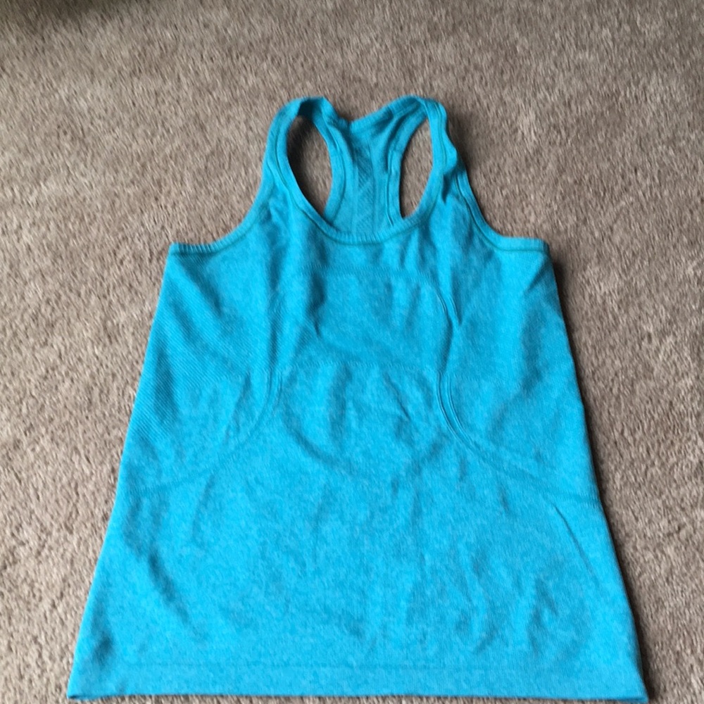 Lululemon Swiftly Tech tank